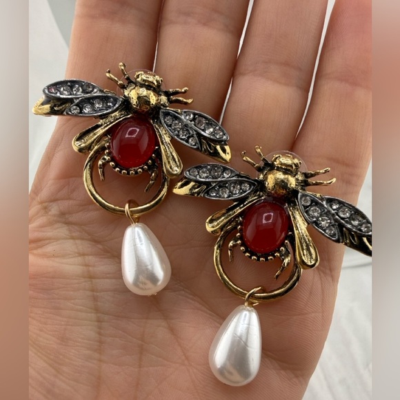 Zara Gold and Red queen Bee Earrings with Pearl Drop - Picture 6 of 8